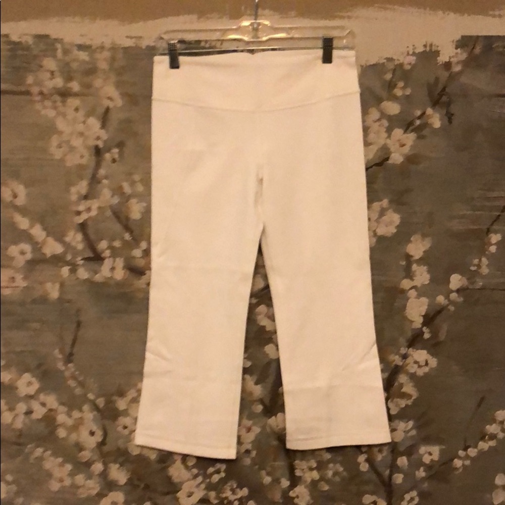 Lululemon Cropped White Yoga Pants
